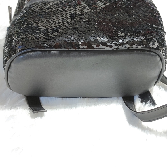 Forever 21 Black Sequined Mini Backpack Y2K Purse Bag - Picture 5 of 13